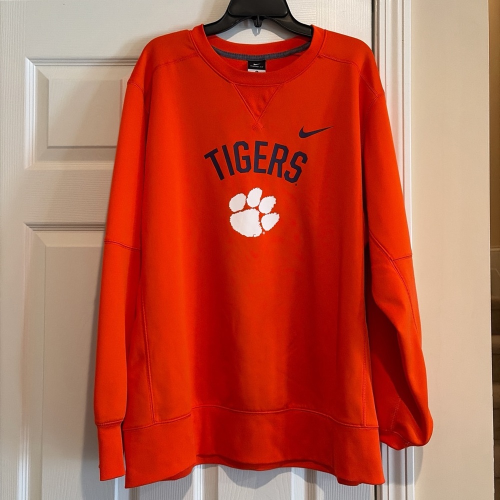 Nike Men's Orange Crewneck Sweater